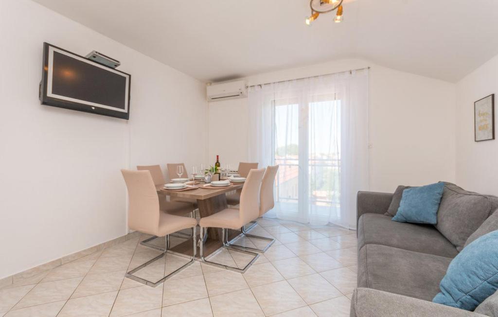 Apartments Mikulic Biograd Na Moru Exterior foto