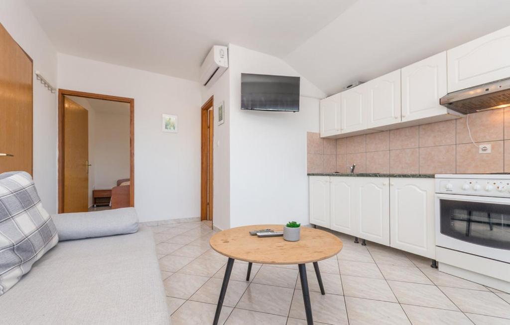 Apartments Mikulic Biograd Na Moru Exterior foto